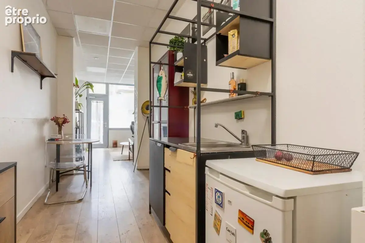 Paris 11e – 50 m² en rez-de-chaussée – Idéal profession libérale, paramédical ou commerce - photo 4