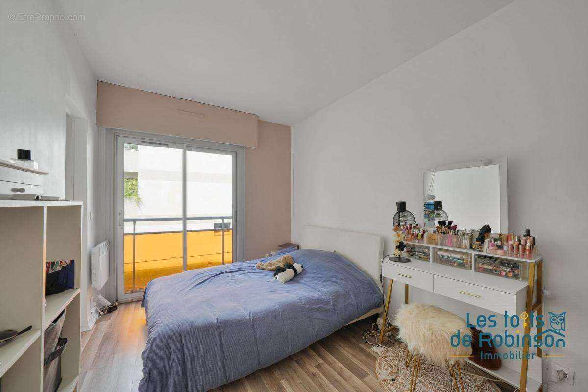 Appartement à LE PLESSIS-ROBINSON