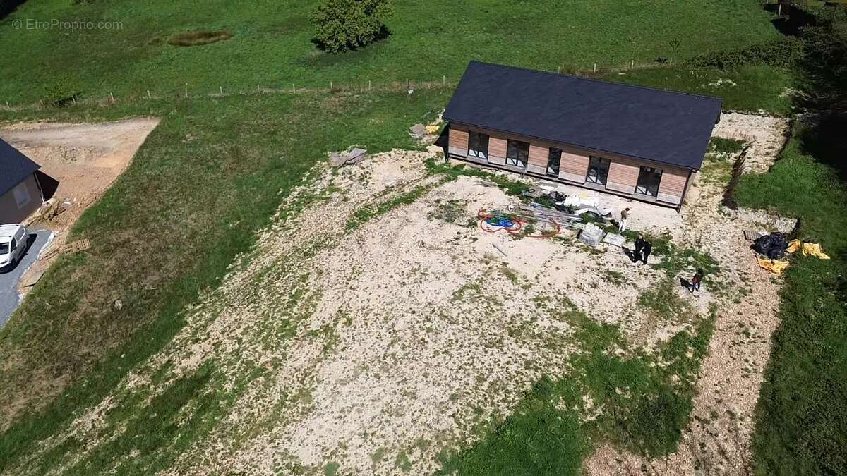 Maison à VIEUX-BOURG