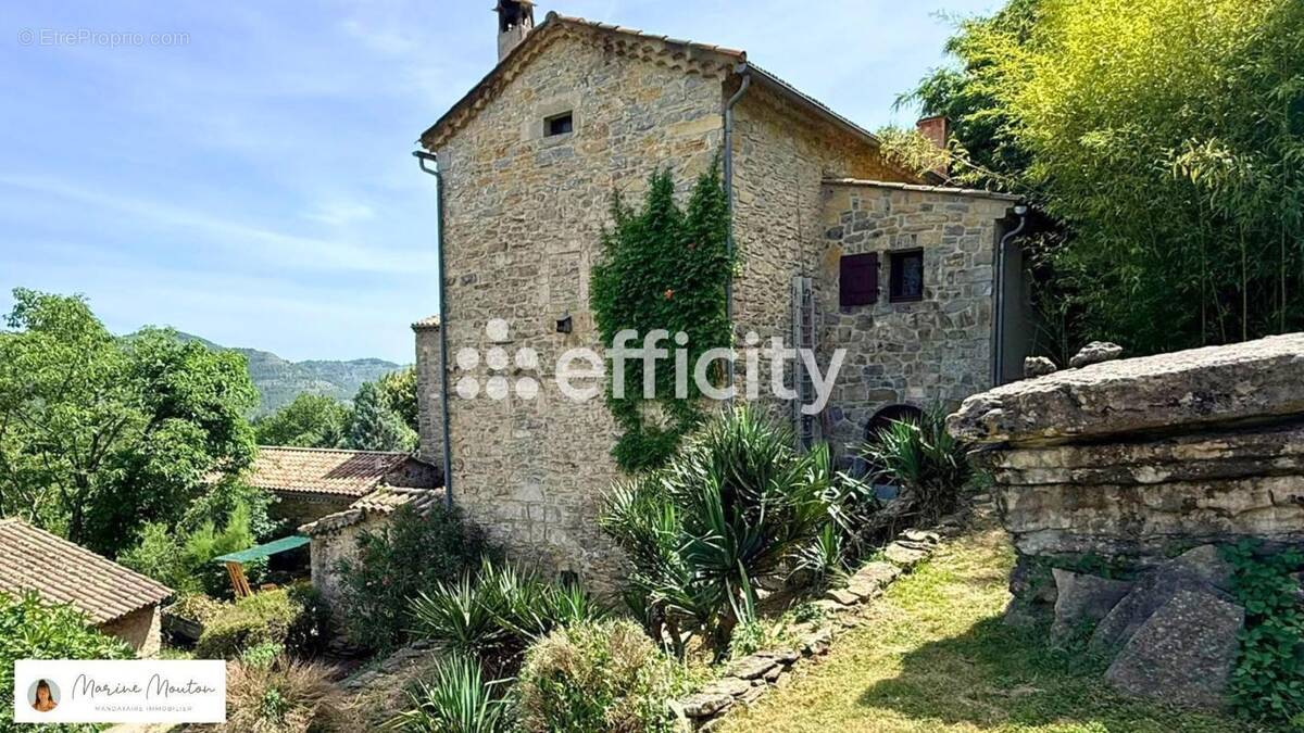 Maison à VESSEAUX