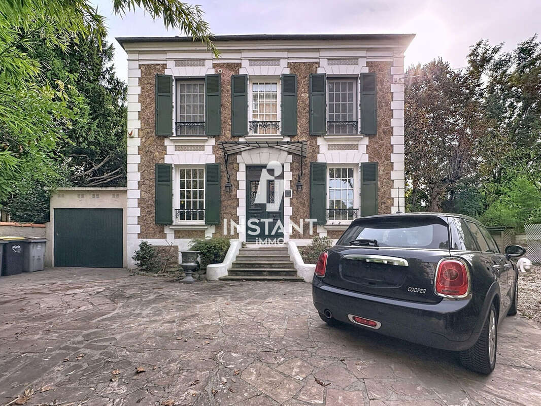 Maison à LE PERREUX-SUR-MARNE