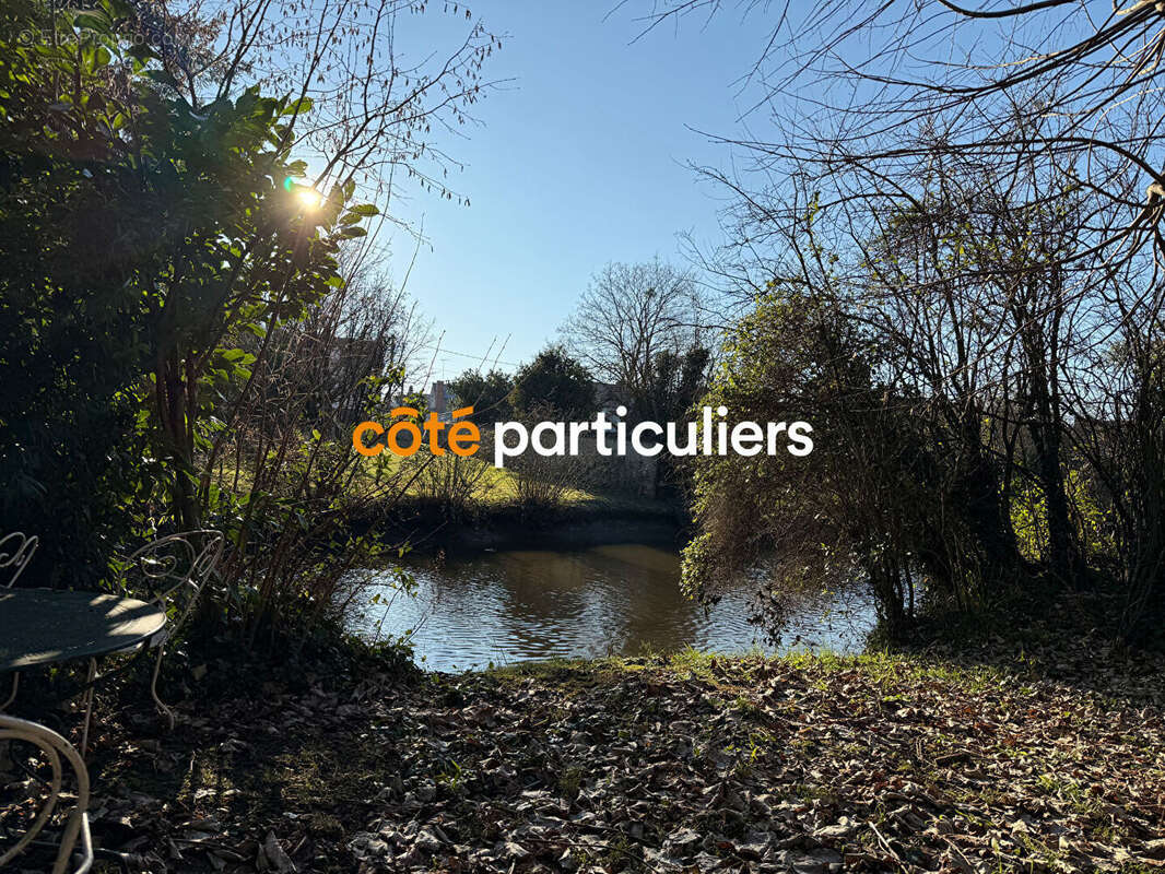 Maison à SAINT-AMAND-MONTROND