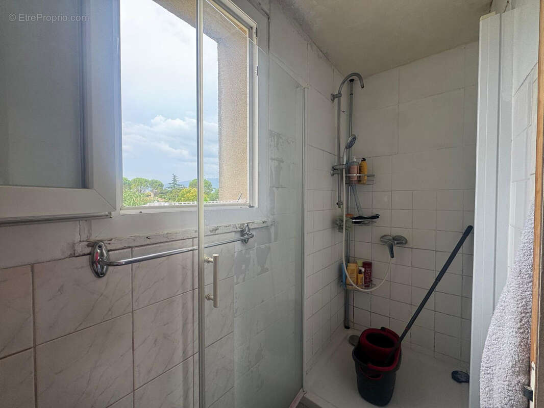 Valréas - appartement t3 - 2 chambres - photo 11