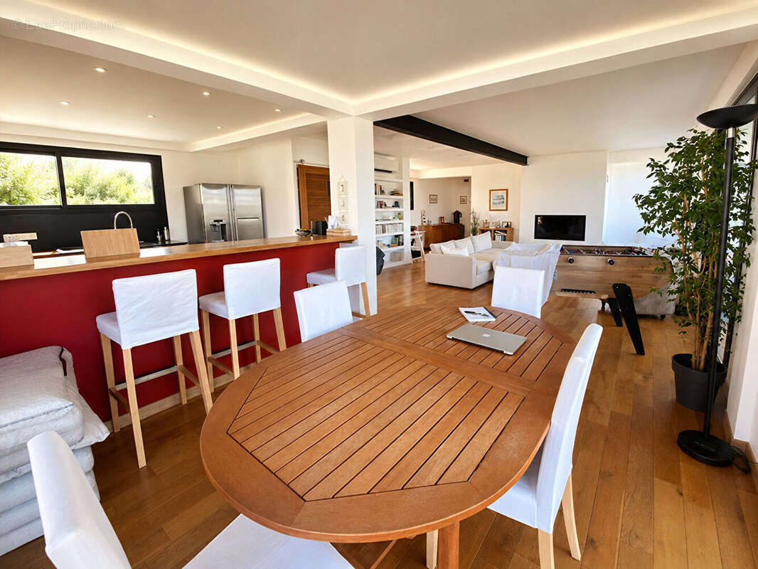 HAUTEURS DE BASTIA: Villa d'architecte avec piscine - photo 5