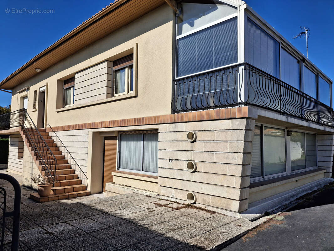 Maison à SAINT-GEORGES-DE-DIDONNE