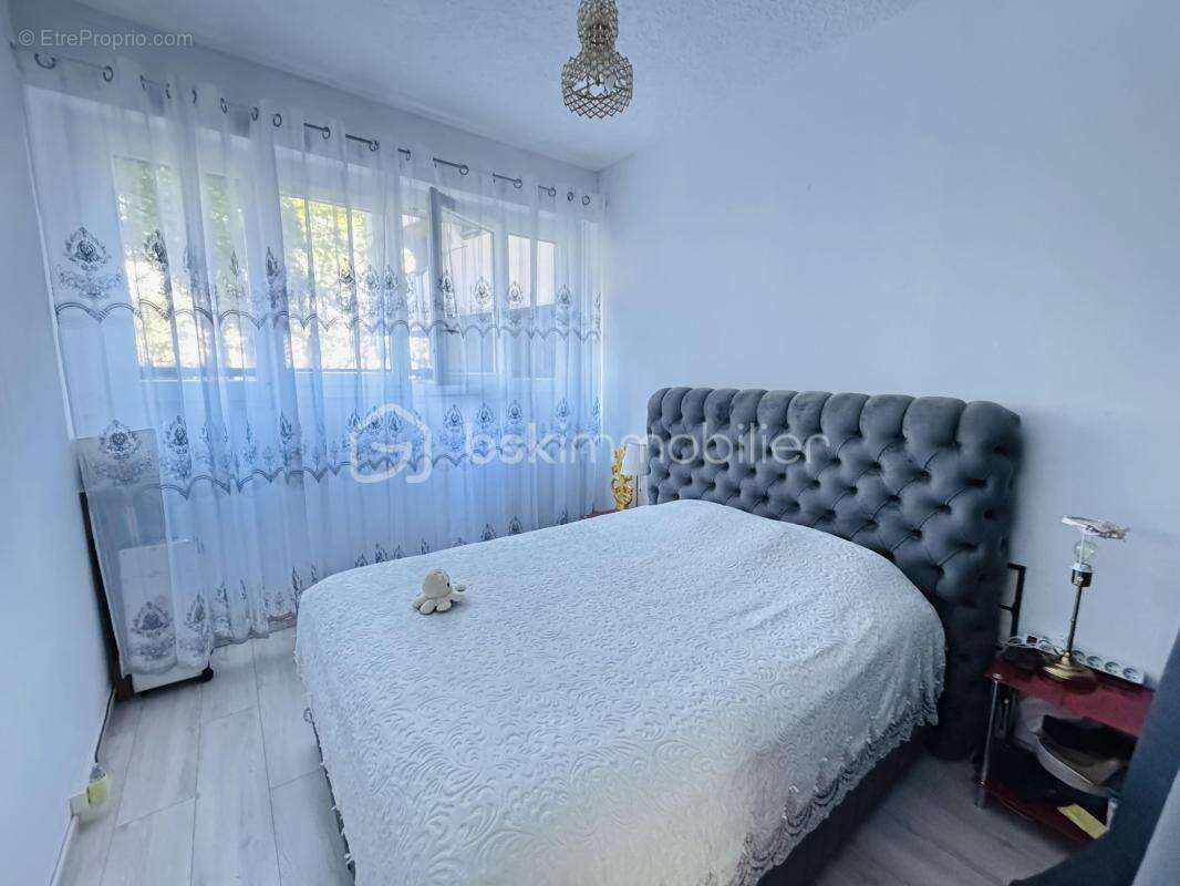 Appartement à LYON-9E