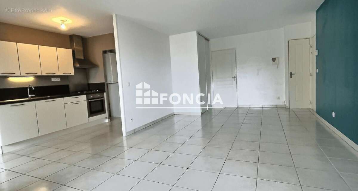 Appartement à CRAPONNE