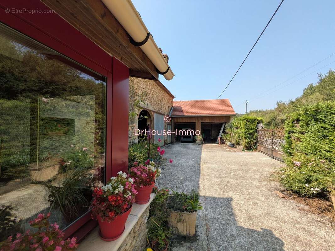 Maison à VILLEFRANCHE-DU-PERIGORD