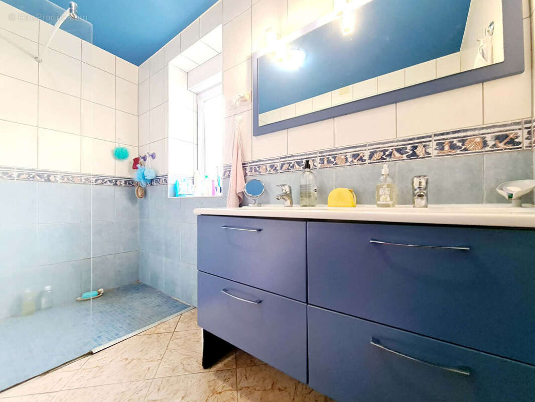 Maison à VAL-DE-MEUSE