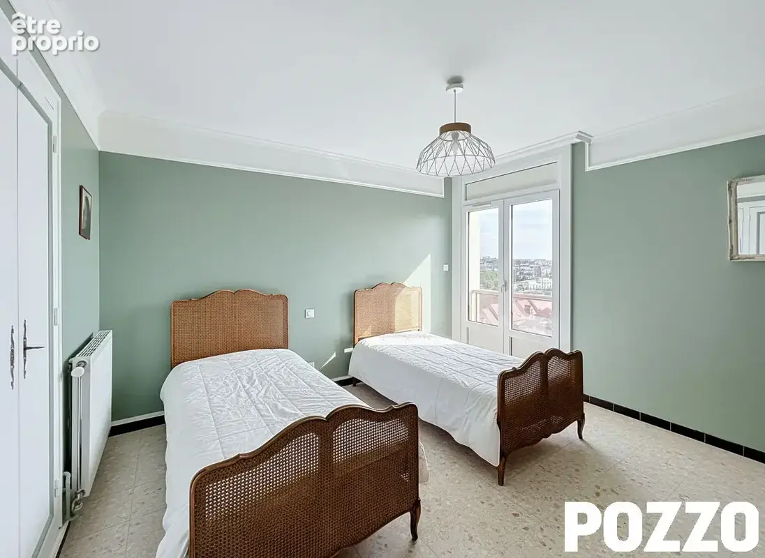 Appartement Granville 5 pièce(s)  3 chambres. VUE SUR MER - photo 8