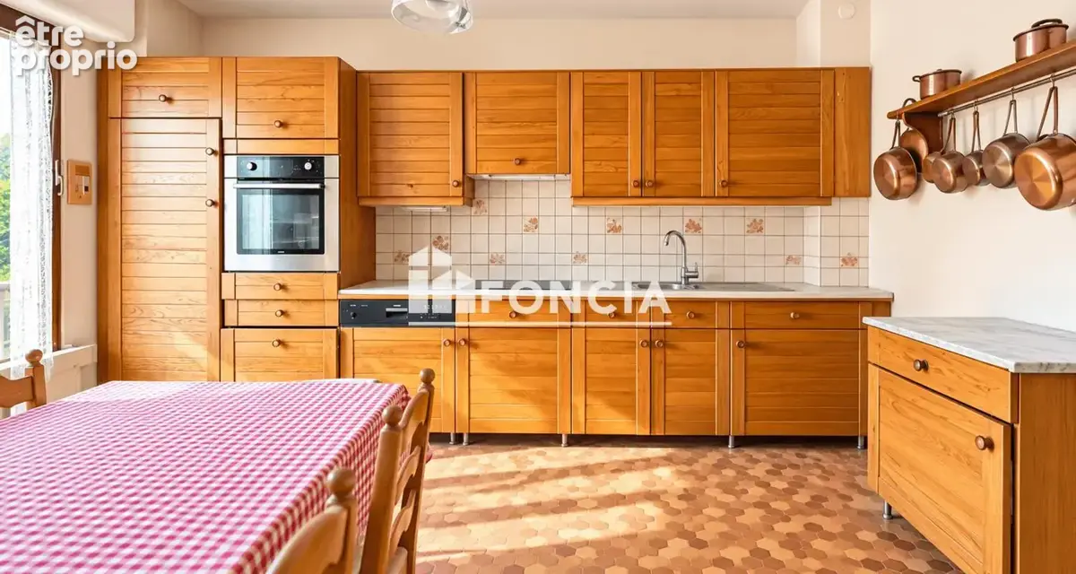 Noiseau • Maison de construction traditionnelle • 131 m² au sol sur parcelle de 450 m² - photo 5