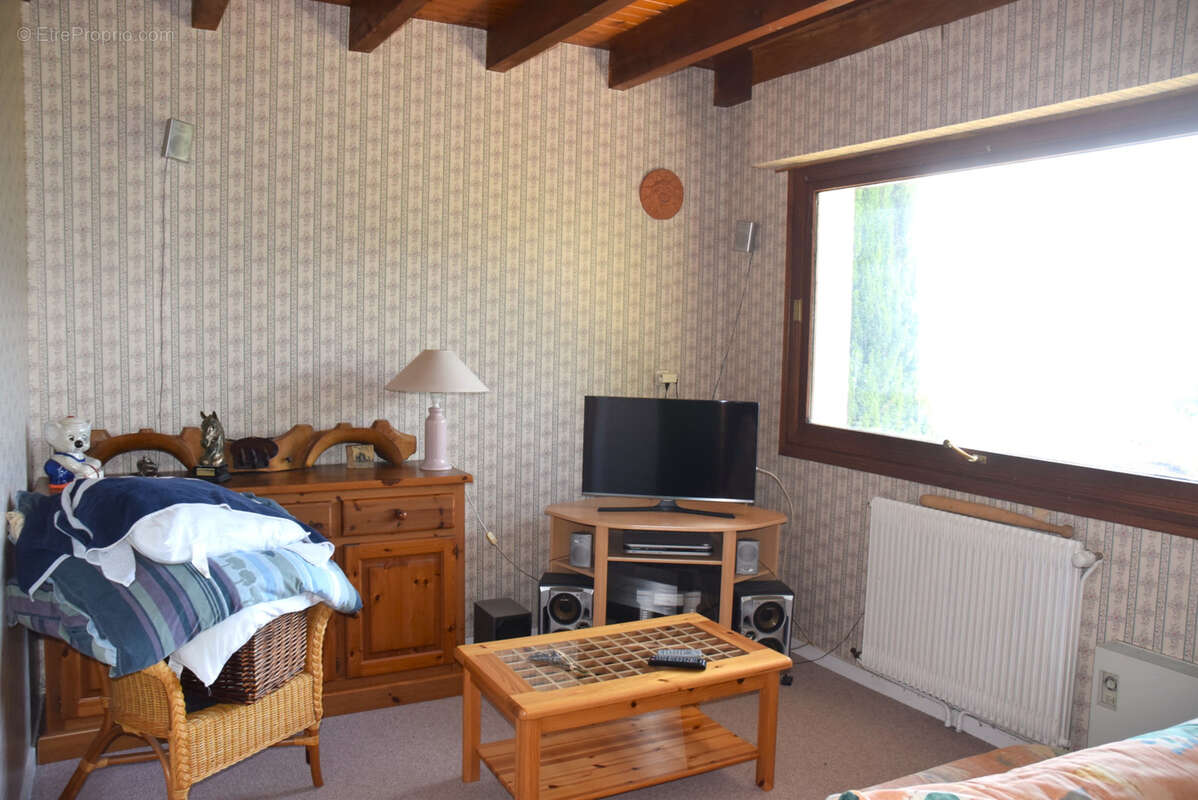 Maison à SERRIERES-EN-CHAUTAGNE