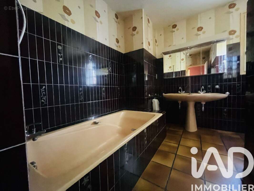 Photo 9 - Maison à BRIGNAC-LA-PLAINE