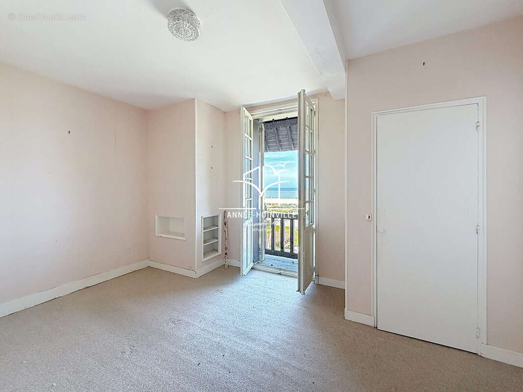 Appartement à TOURGEVILLE
