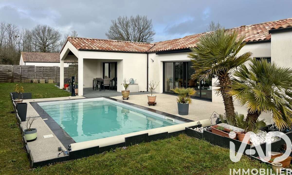 Photo 2 - Maison à NIEUL-LE-DOLENT