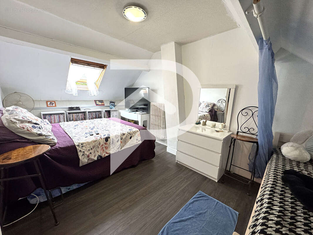 Maison à IVRY-LA-BATAILLE