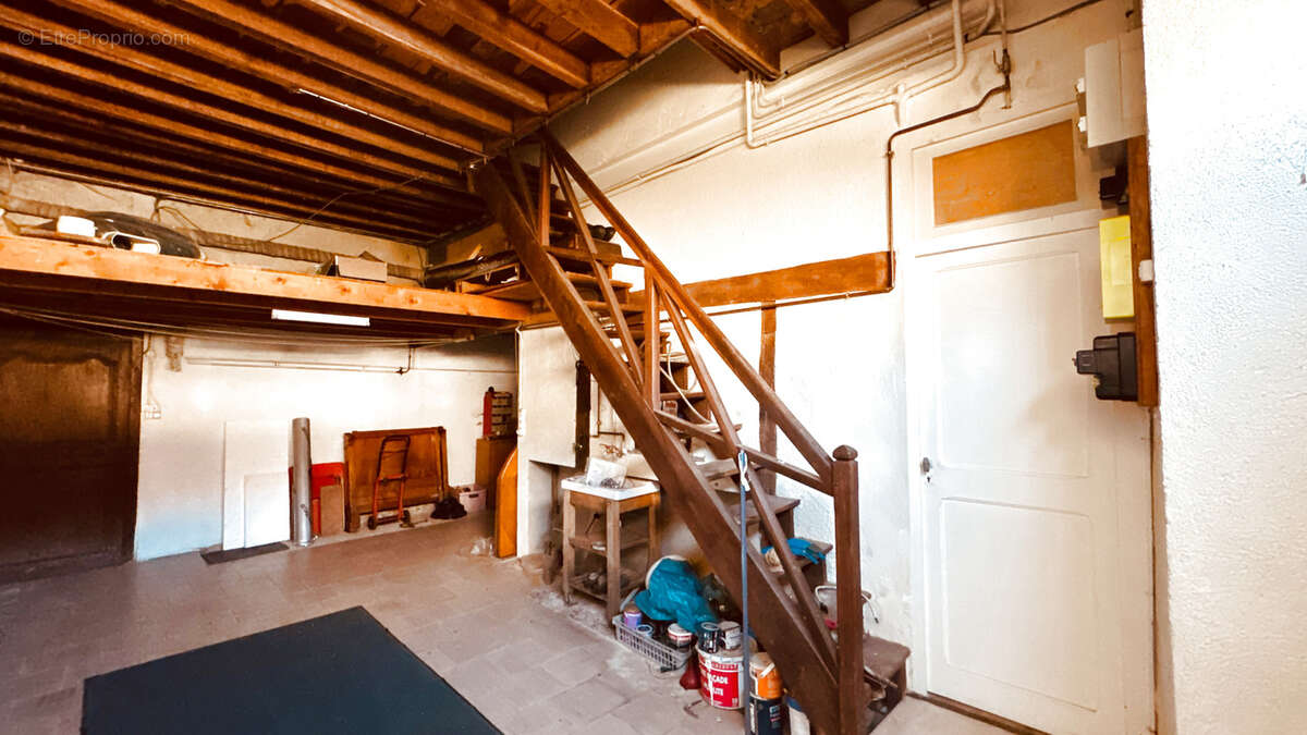 Maison de campagne situé à ASQUINS spacieuse au prix de 208  650 €. - photo 24