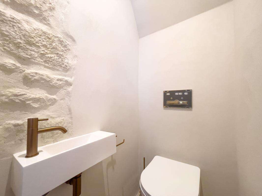 Appartement à PARIS-6E