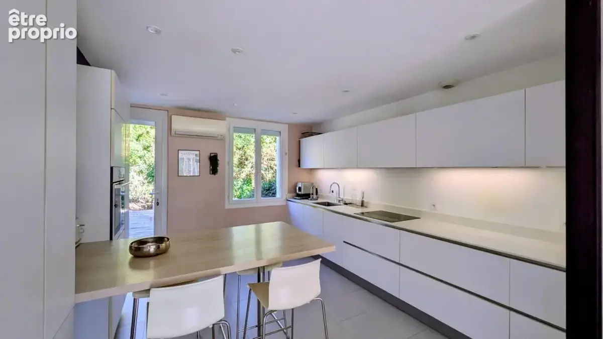 Maison spacieuse (6 Chambres) avec piscine, proche de la nature - photo 8