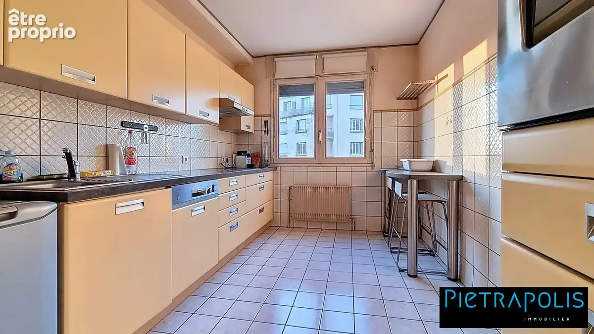 Appartement 4 pièces 96 m² à vendre à Bron (69500) - photo 6