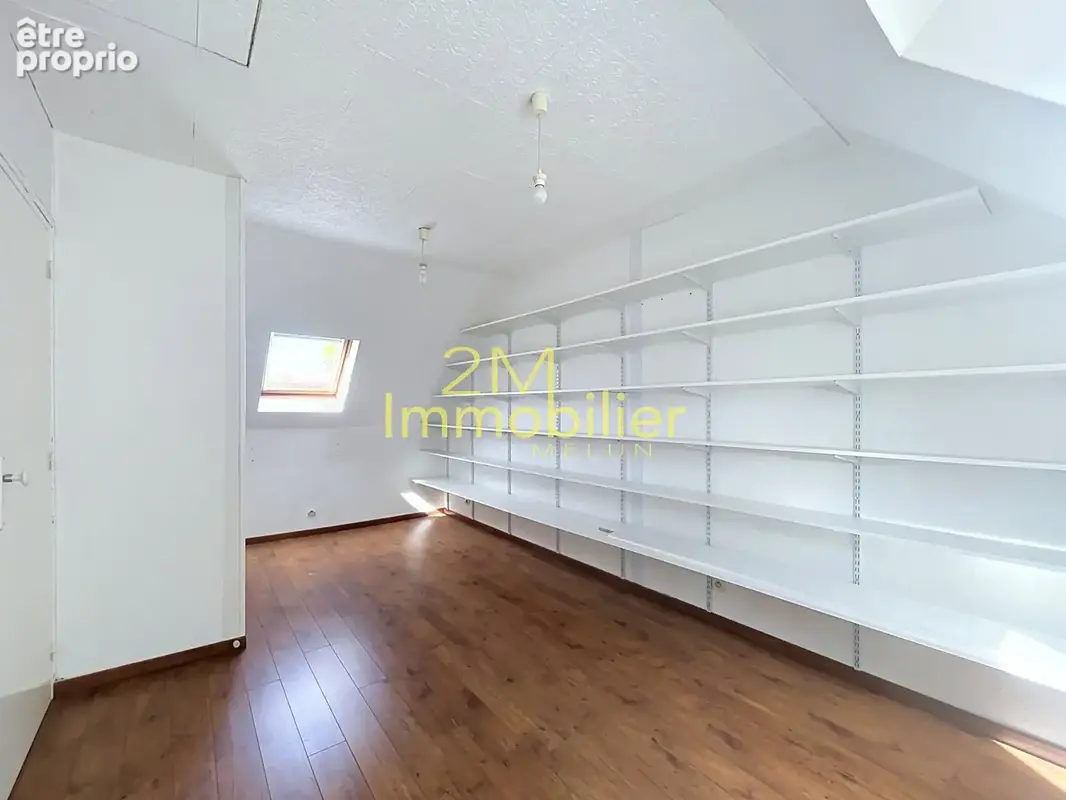 A vendre - maison familiale - photo 8