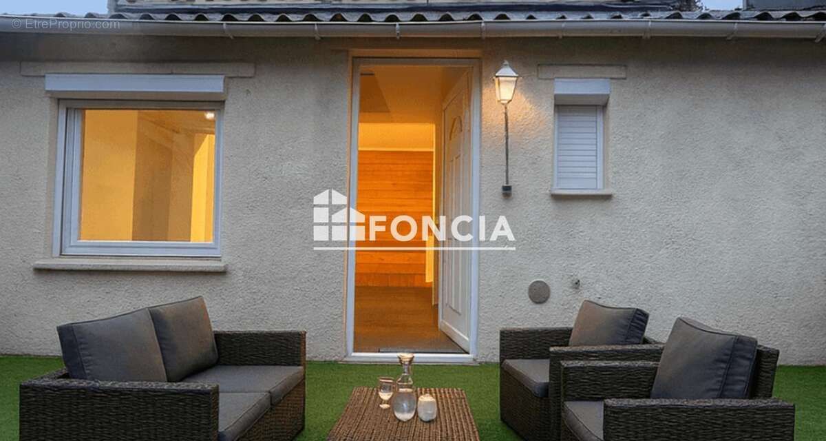 Maison à FACHES-THUMESNIL