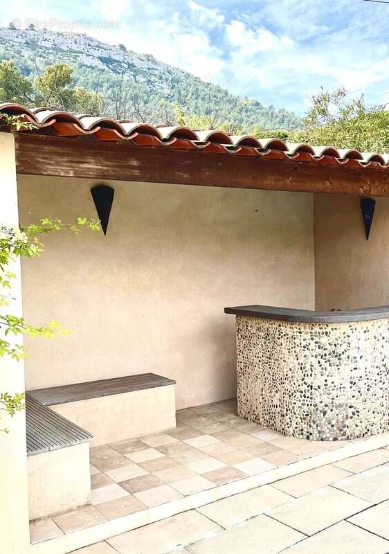 Maison à LA PENNE-SUR-HUVEAUNE