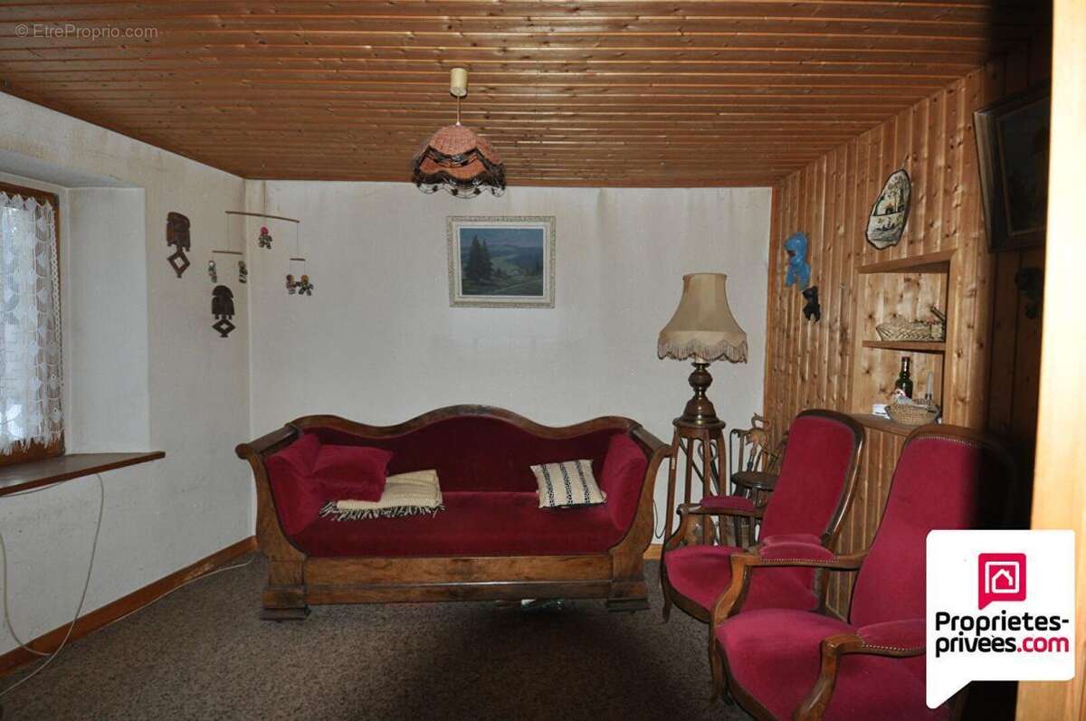 Corps de ferme avec 2 maisons, une grange, prévoir travaux - photo 7