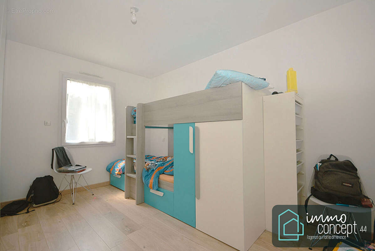 Maison à SAINT-LEGER-LES-VIGNES