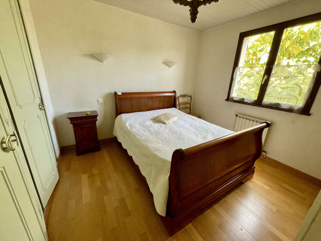 Maison à LE MONASTERE