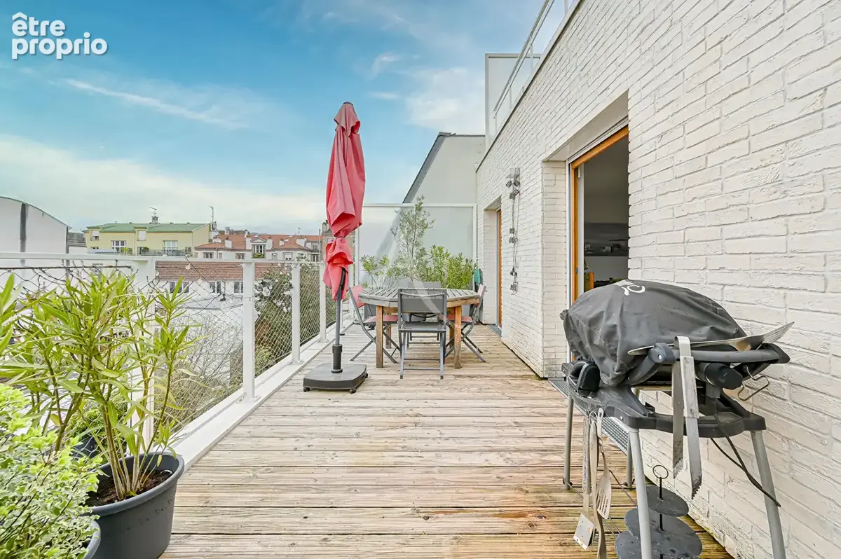 Suresnes limite Puteaux- Appartement 6 pièces 155m² - 80m² Terrasses - 3 Parkings - 1 Cave - photo 7
