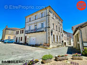 Maison à MONCLAR