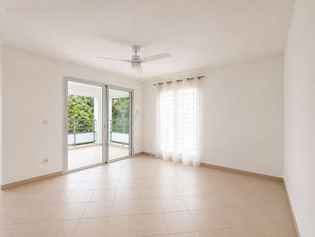 Appartement à LES ABYMES