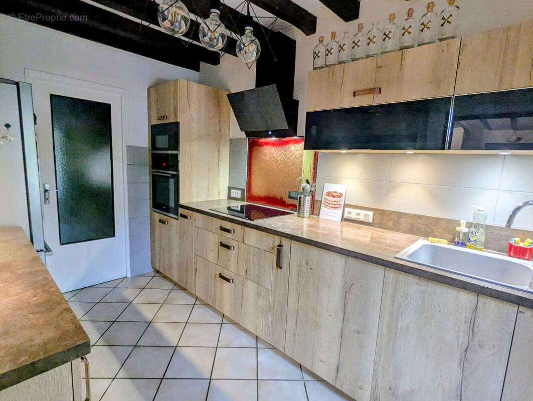 Maison à SAINT-SULPICE