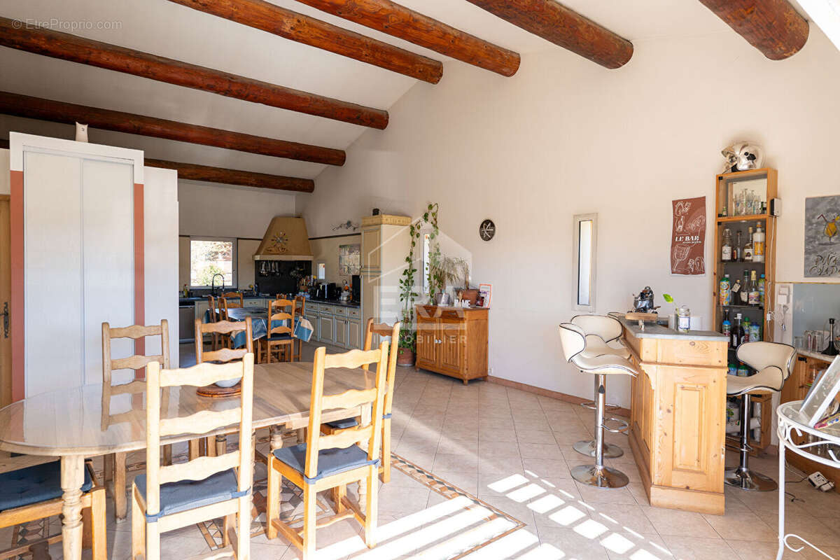 Maison à BOUC-BEL-AIR