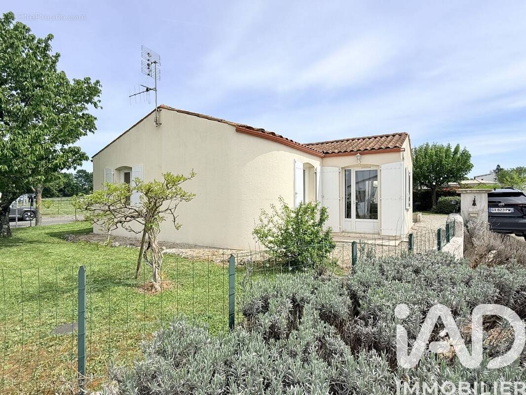 Photo 1 - Maison à JONZAC