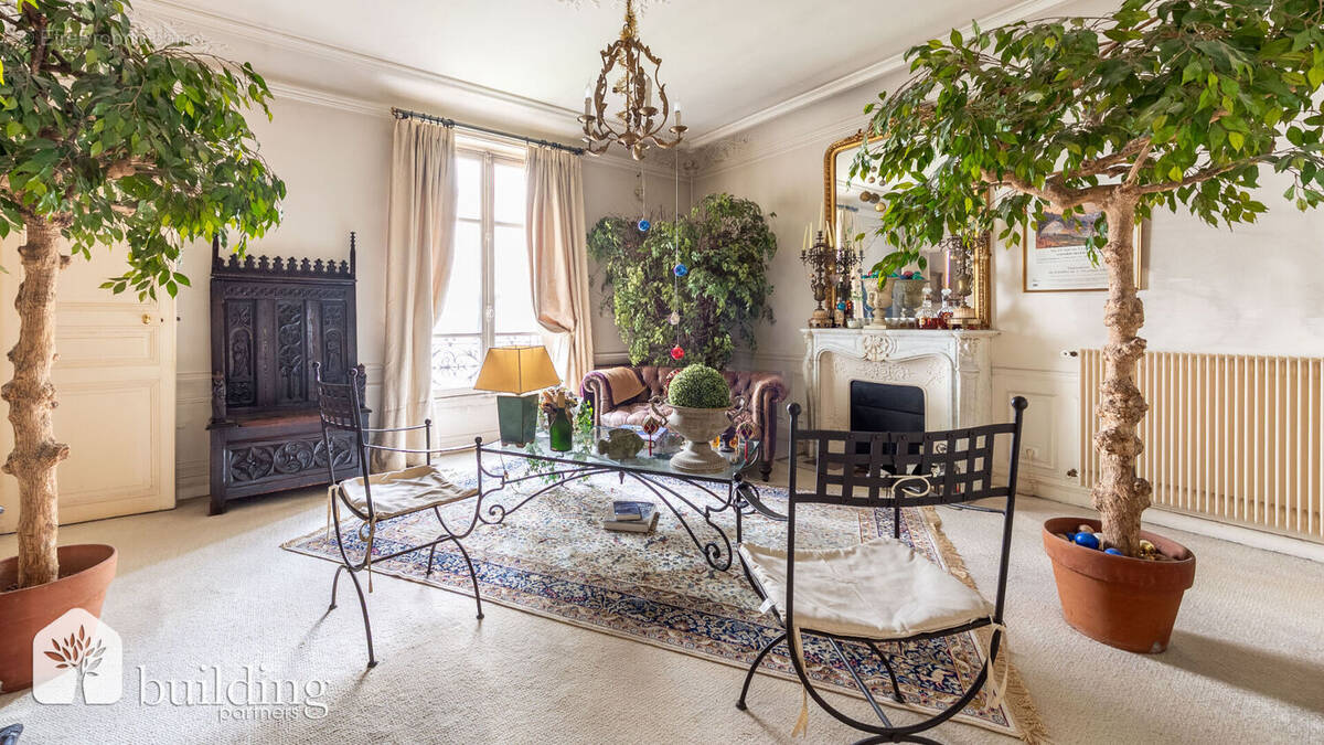 Appartement à PARIS-17E