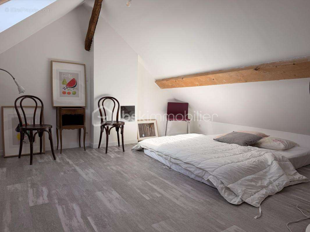 Maison à OZOUER-LE-VOULGIS