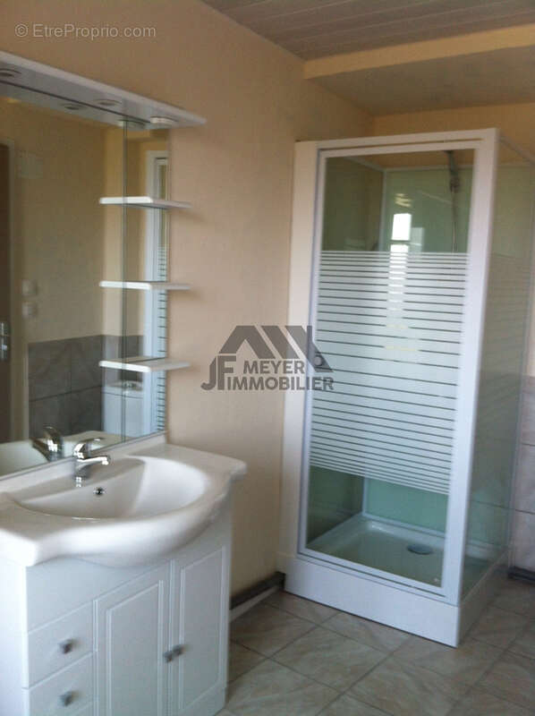 Appartement à ATTON