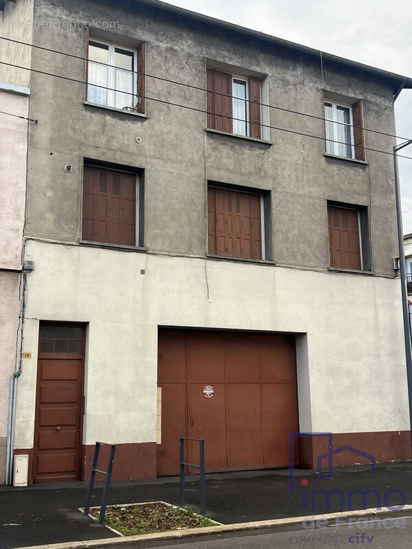 Appartement à SAINT-ETIENNE