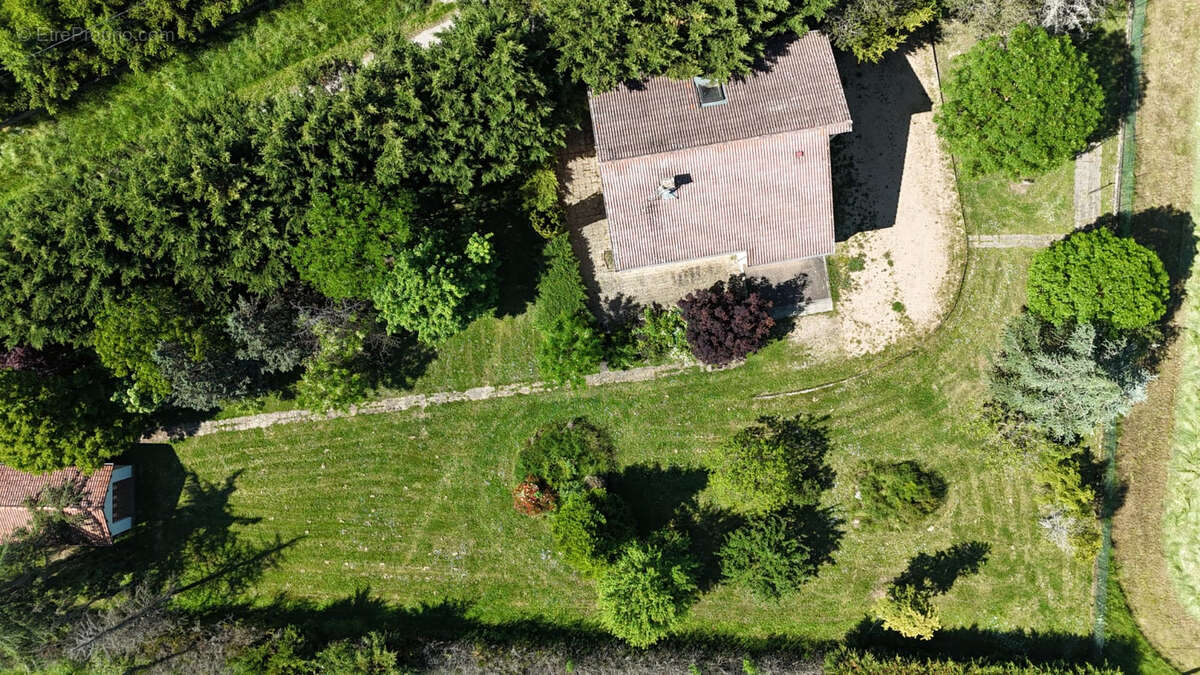 Maison familiale 5 chambres - Terrain de 2 945 m² - photo 14