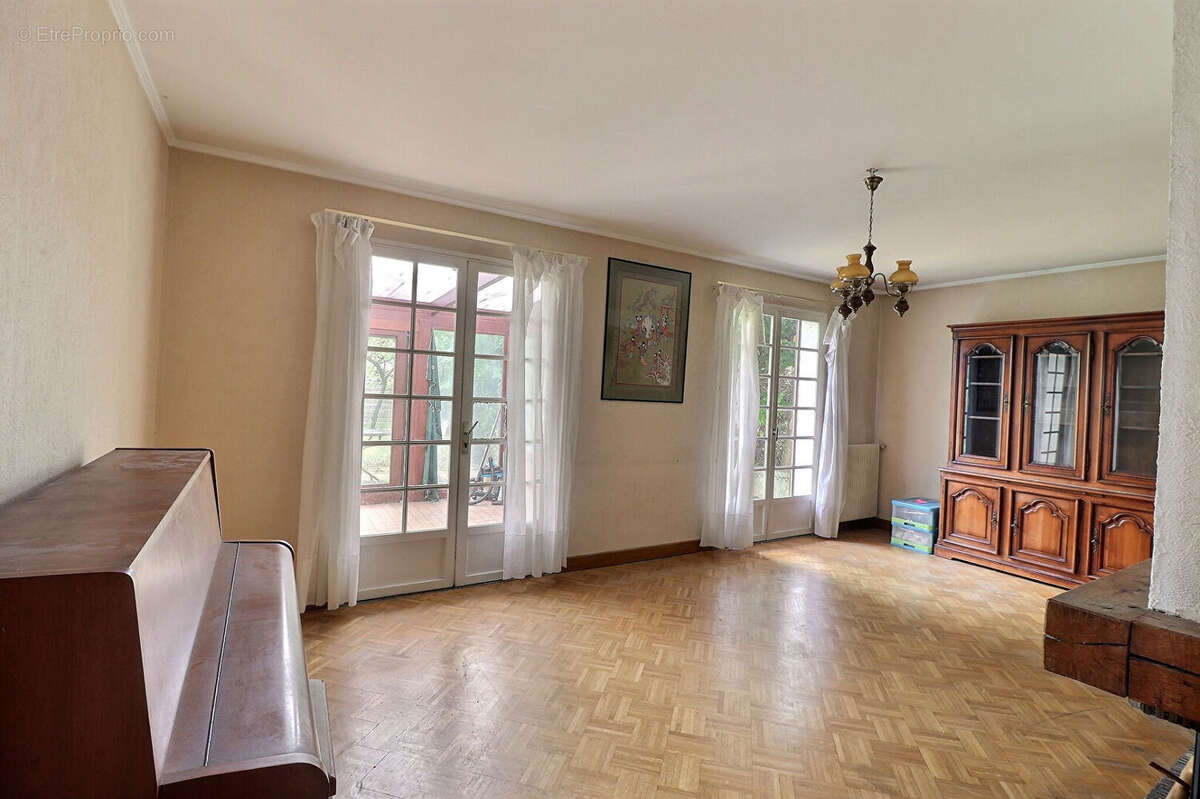 Maison à MAREIL-MARLY