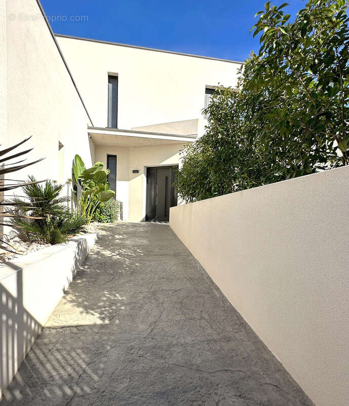 Superbe villa moderne de 207m2 avec garage de 40m2 - photo 3