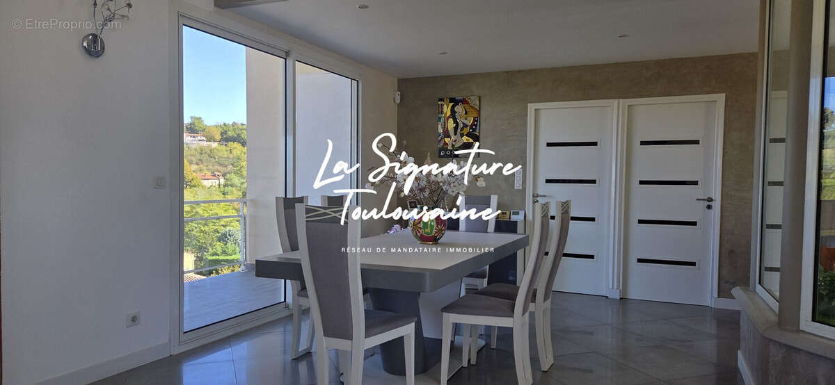 Maison à LACROIX-FALGARDE