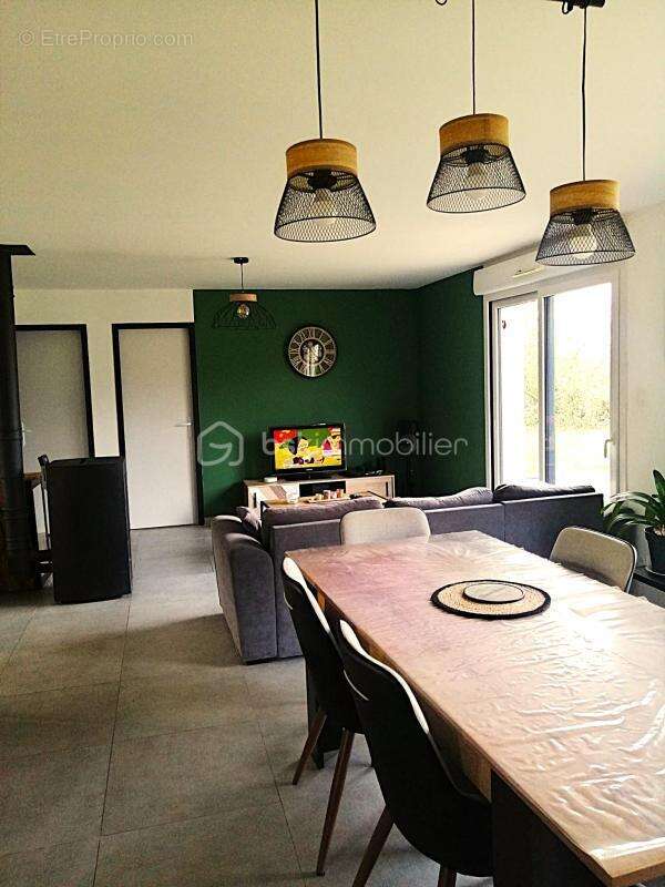 Maison à MAILLY-MAILLET