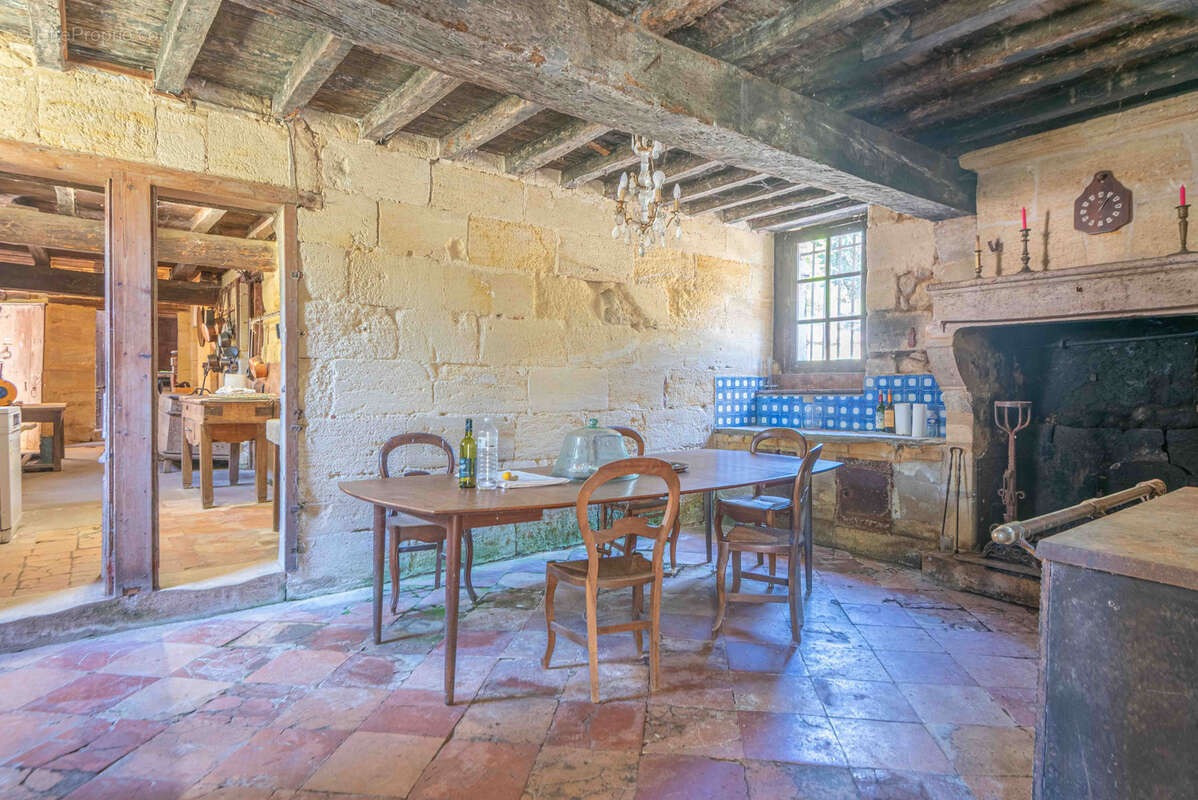 Maison à CAMBES