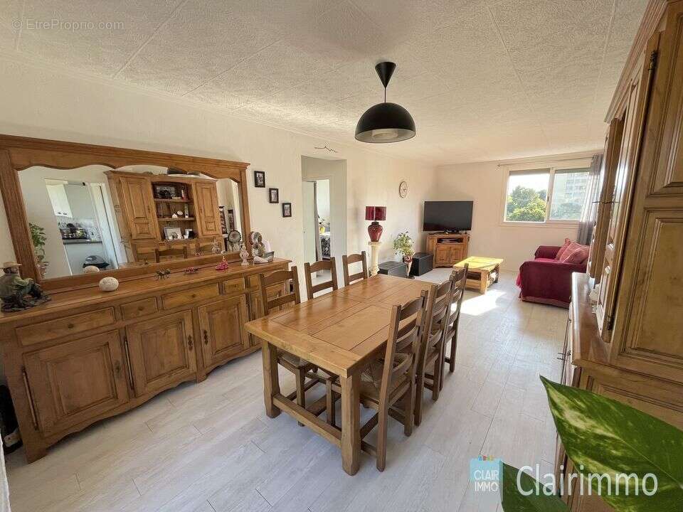 Appartement T3 T4 a vendre / 13013 / balcon / calme / garage / - Appartement à MARSEILLE-13E