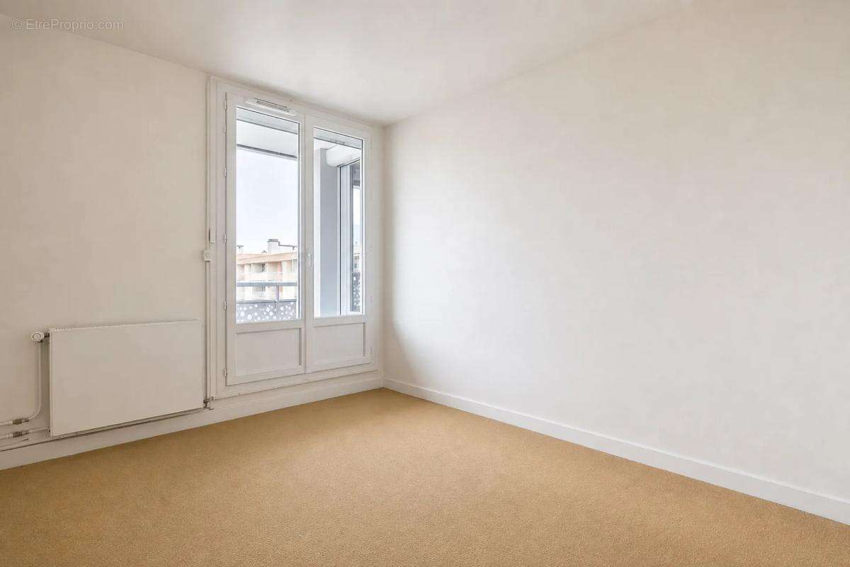 Appartement lumineux 4 pièces à Chilly-Mazarin - photo 10