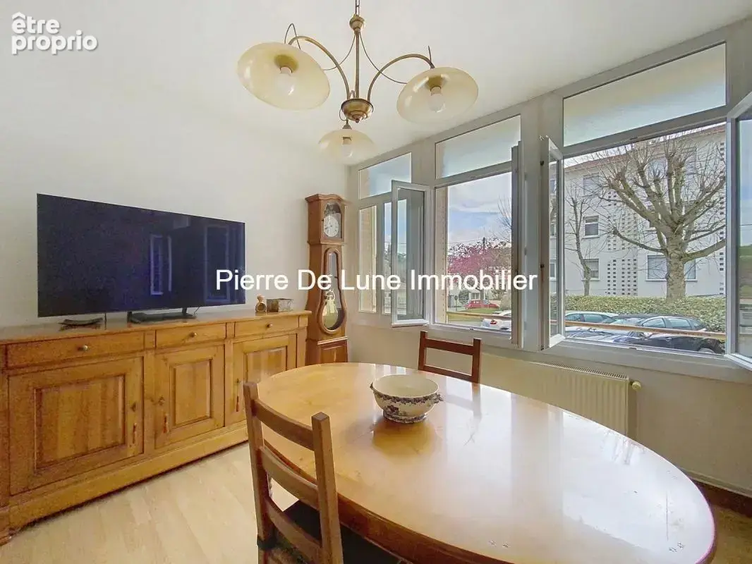 OULLINS T3 de 68m² au calme - photo 11