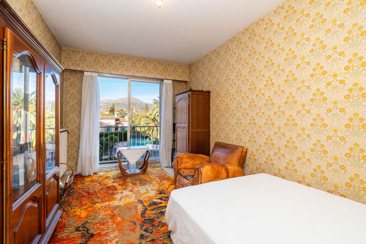 Appartement à VENCE